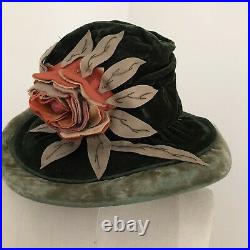 1920S VELVET CLOCHE HAT Green Felt Flower William Tatlor & Son Size 7 1/2