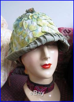 1920s Wild & Unusual Paradise Label Green Leaves Cloche Hat 22.5 Size