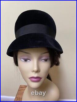 8 Vintage Hats Black, Brown, Beige, Faux Fur, Pink Tweed, Nice Variety