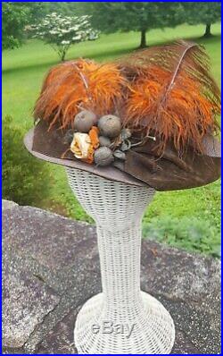 ANTIQUE VTG 1890'S BROWN VELVET & STRAW VICTORIAN HAT WithFLOWER BUDS & PLUMES