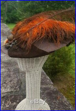 ANTIQUE VTG 1890'S BROWN VELVET & STRAW VICTORIAN HAT WithFLOWER BUDS & PLUMES