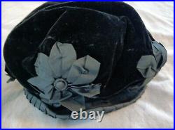 Antique 1900's Victorian Edwardian Flapper Black Velvet Le Wharton Chapeau Hat L