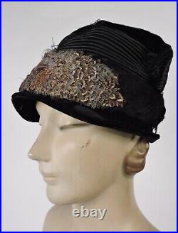 Antique 1920's Piped Silk Cloche Hat W Feather Trims