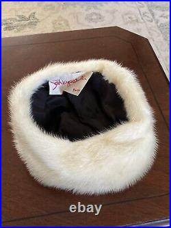 Beautiful White Blonde Mink Fur Ladies Hat 1960s Schiaparelli WithUnion Label USA