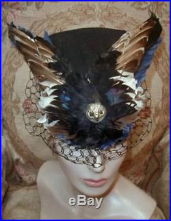 EXOTIC French Art Deco 1930s Owl Head Hat J. SUZANNE TALBOT Paris Feather Wings