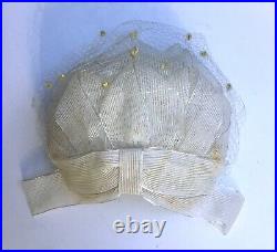 Gorgeous Vintage Ladies United Hatters Union Made Netting Leaves Bow 1940's