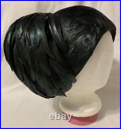 Gorgeous c. 1940s/50s Winkelman's Iridescent Black Rooster Feather Women's Hat