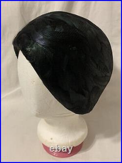 Gorgeous c. 1940s/50s Winkelman's Iridescent Black Rooster Feather Women's Hat