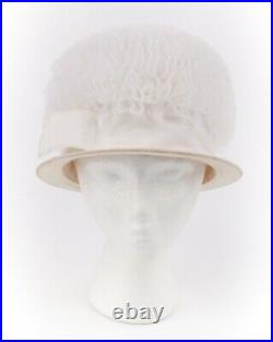 HUBERT DE GIVENCHY ADAPTION c. 1950's Gathered Tulle Velvet Ribbon Cloche Hat