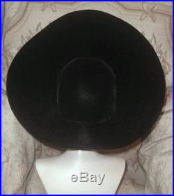 Important 1948 LILLY DACHE MUSEUM SHOWN Huge WIDE BRIM Black Velvet Platter HAT