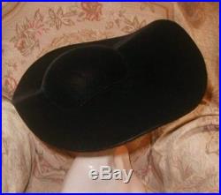 Important 1948 LILLY DACHE MUSEUM SHOWN Huge WIDE BRIM Black Velvet Platter HAT