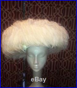 JACK McCONNELL HAT, VINTAGE, CREAM FEATHERS DIMILES TIP. (OFFERS CONSIDERED)