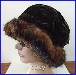 JEANNE LANVIN vintage brown velvet hat with mink trim