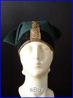 LYON HATS 1920s Green Felt & Gold Brocade Cloche