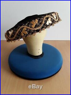 Original 1940s WWII Wide Brim Mushroom or Pancake Hat Amazing Trim