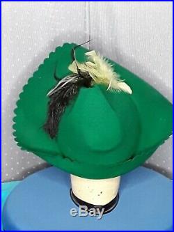 Original 1940s WWII era Merrimac Felt Hat in Rare Kelly Green Colourway