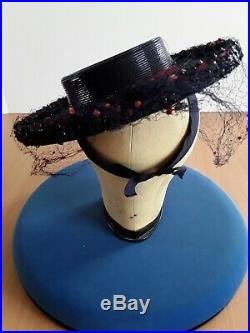 Original late 1930s/Early 1940s Tilt Topper Hat Navy straw with beautiful veil