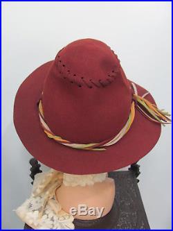 RARE 1930s CASABLANCA Womens Whip-Stitched GOLDCOAST FEDORA withTASSELS