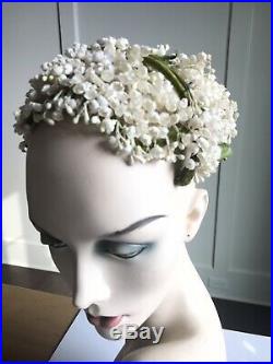 STUNNING VTG 50s LILY of the VALLEY WHITE FLOWERS MILLINERY HAT- RHINESTONE LEAF