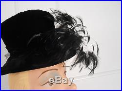 Stunning Vintage 1940's Fields Fascinator Tilt Top Hat Black Velvet with Feathers