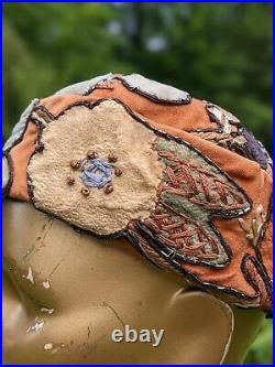 Unusual Flapper 1920's Arts And Crafts Cloche Hat W Fruit & Florals