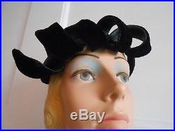 Unusual Vintage 1930's 40's Mabel Ellsworth Fascinator Hat Straw & Black Velvet