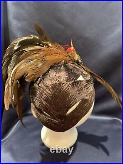 Unusual Vintage C1930-40 Brown Asymmetric Tilt Toque Hat With Bird + Feathers