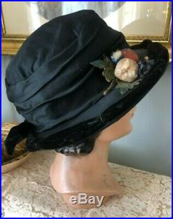 VINTAGE 1920's BLACK SILK HAT With VELVET TRIMMED BRIM AND REAR BOW