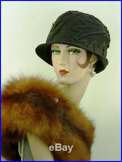 VINTAGE HAT 1920s CLOCHE HAT, BLACK & SATIN LEAVES, w RHINESTONE DECO HAT FLASH