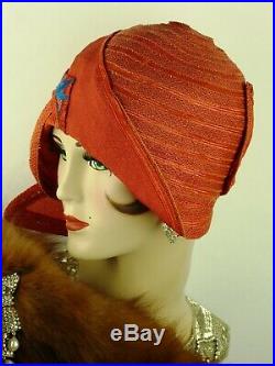 VINTAGE HAT 1920s SUPERB SCARLET RED WINGED HELMET CLOCHE w COBALT DECO APPLIQUE