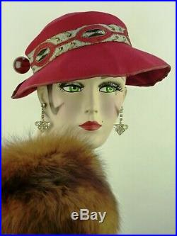 VINTAGE HAT 1930s LANVIN, CRANBERRY FELT FEDORA SLOUCH, w AWESOME ORIG HAT PIN