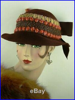 VINTAGE HAT 1930s LILLY DACHE, BROWN FELT, BEAUTIFULLY TRIMMED ASYMMETRIC SLOUCH