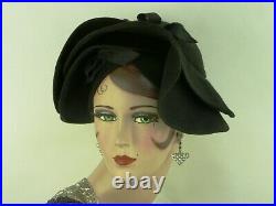 VINTAGE HAT 1940s LILLY DACHE BLACK FELT LADIES DAY HAT, BETTY BOOP, BOWS HATPIN