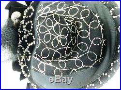 VINTAGE HAT 1940s STUNNING BLACK & WHITE BOUCLE TILT, LILY OF THE VALLEY, HATPIN