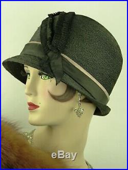VINTAGE HAT FRENCH EARLY 1920s CLOCHE HAT BLACK STRAW w SILK RIBBON TRIM, HATPIN