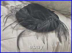 VINTAGE MIRIAM LEWIS Black Velvet Pancake Style Hat with Ostrich Feathers 21