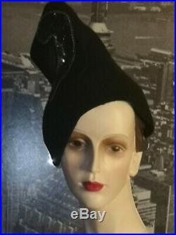 Vintaage hat/1930s/30s 1940s/40s Black felt hat with detail Pin up/ Landgirl