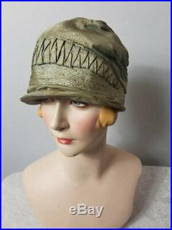 Vintage 1920's Sea Foam Green Silk Cloche Hat