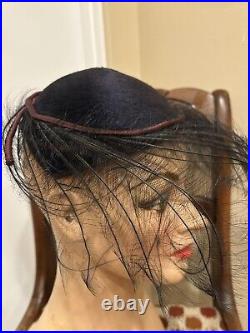 Vintage 1940's-1950's Black Flo Raye Hat With Feathers