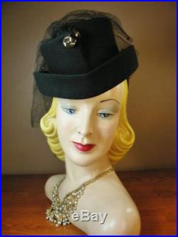 Vintage 1940s Black Felt Riding Hat w Amazing Gold Sequined Veil Willshire H77