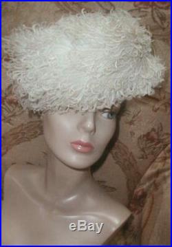 Vintage 1954 SCHIAPARELLI Paris Cream Ostrich Feather Plumes Hat Black Velvet