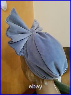 Vintage 30s/40s grey blue velvet turban hat with large front bow