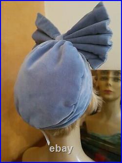 Vintage 30s/40s grey blue velvet turban hat with large front bow