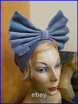 Vintage 30s/40s grey blue velvet turban hat with large front bow