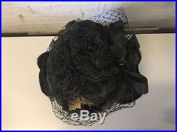 Vintage Antique Ceramic Porcelain Bust of Woman in Black Clothes & Hat
