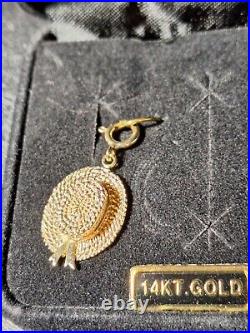 Vintage Beautiful 14K DZ Yellow Gold Lady's Hat Charm