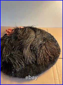 Vintage Edwardian Black fur and ostrich feather hat