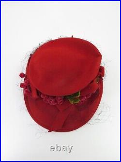 Vintage Julius Garfinckel & Co. Of Washington DC Women's Red Velvet Fashion Hat