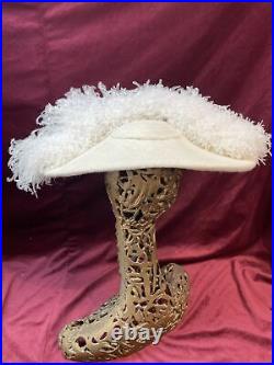 Vintage Saucer Hat Off White Wool White Ostrich New Look tilt 50s 40s new look