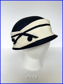 Vintage Women's Cloche HAT Navy Blue White Daytons French Room sailor Ocean